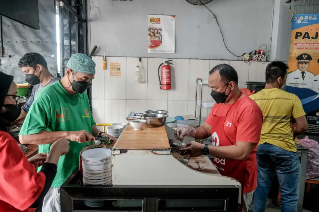 Wisata Kuliner Indonesia: 15 Destinasi Paling Terkenal dan Viral